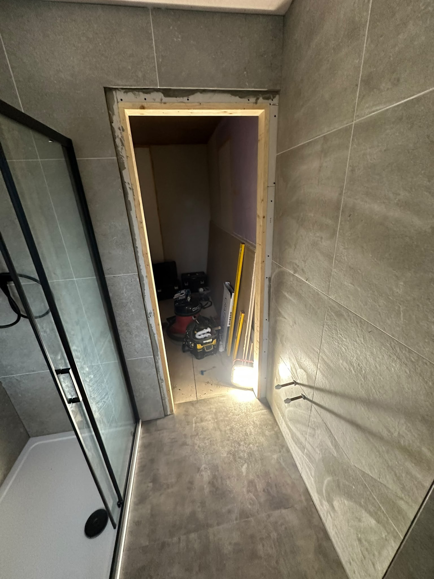 Overflow home renovation project in Berkshire — photo 53