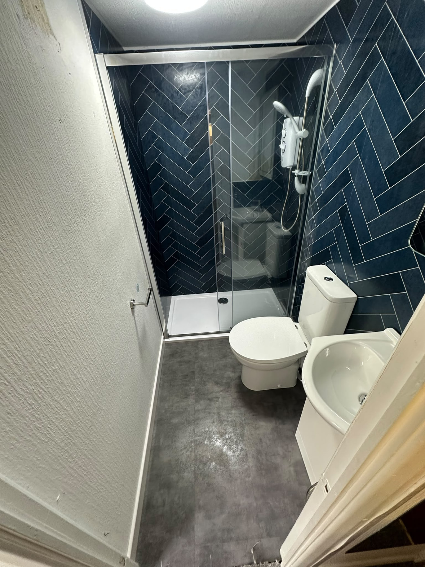 Overflow home renovation project in Berkshire — photo 6